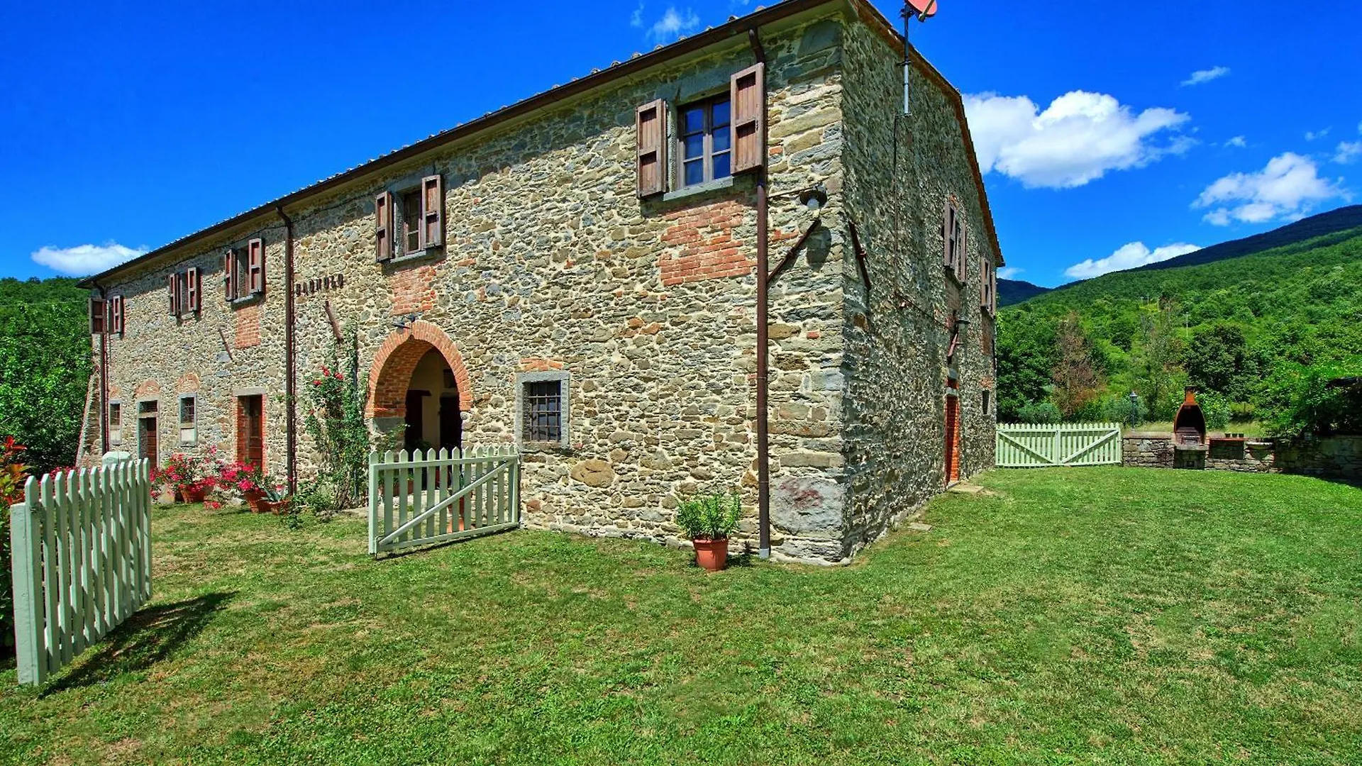 Villa Poggiolino By Posarellivillas Chitignano